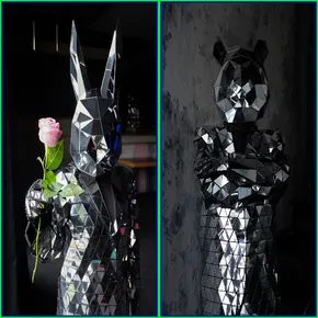 Дзеркальні аніматори у Луцьку: Ведмедик і Зайчик на ваше свято